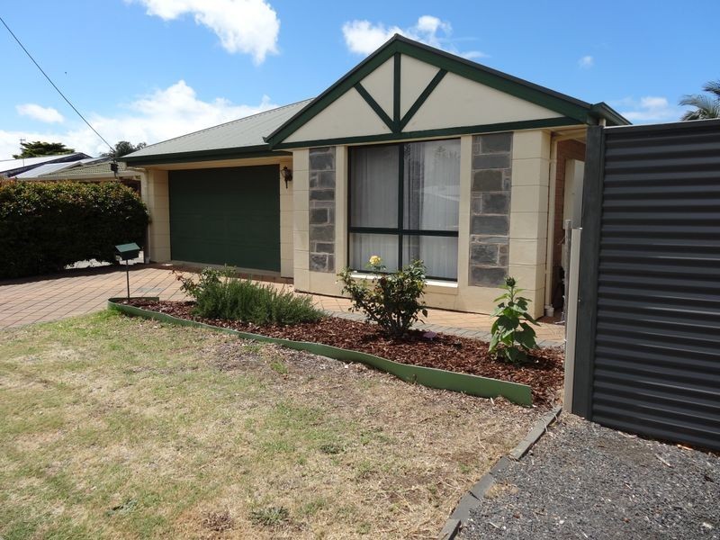 44 Newland Street, Victor Harbor SA 5211