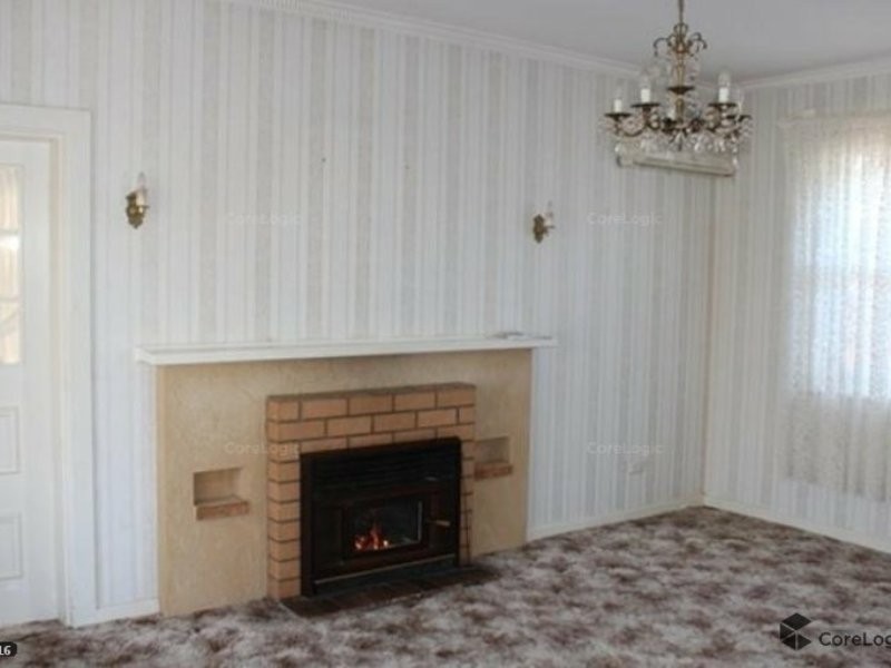 18 Riverview Road, Victor Harbor SA 5211