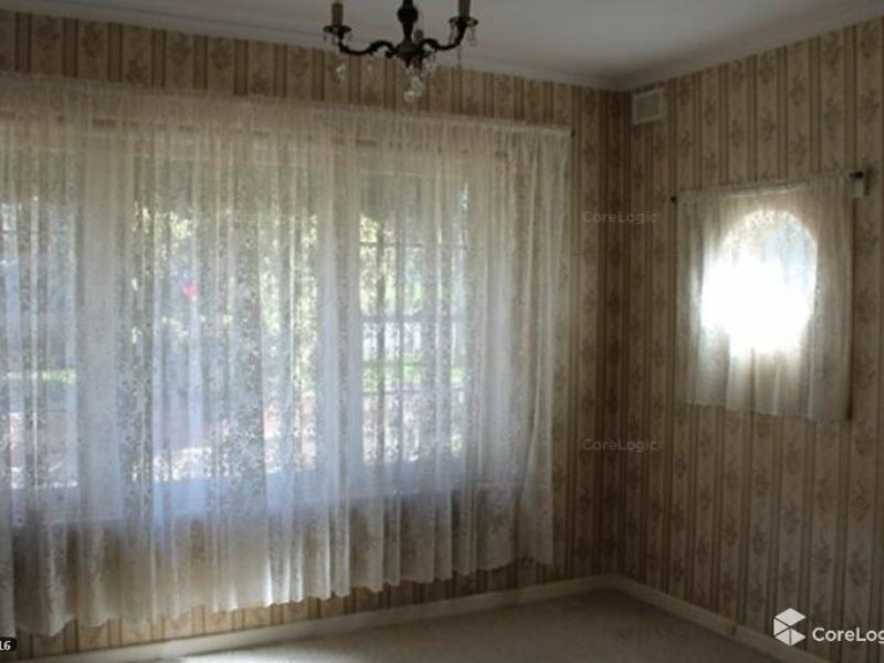 18 Riverview Road, Victor Harbor SA 5211