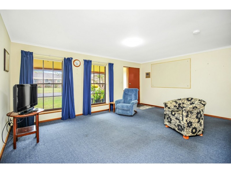 6 Cowan Avenue, Mccracken SA 5211