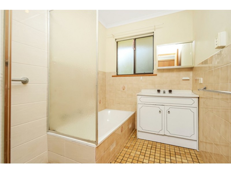 6 Cowan Avenue, Mccracken SA 5211