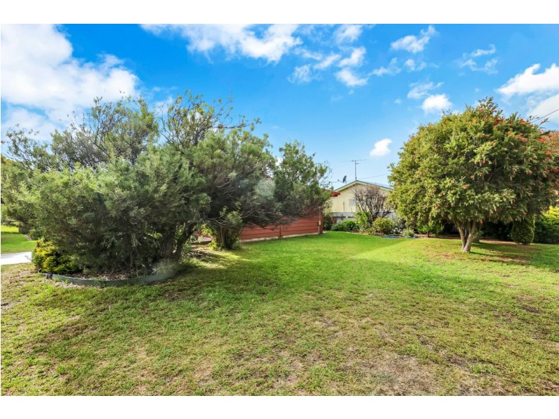 6 Cowan Avenue, Mccracken SA 5211