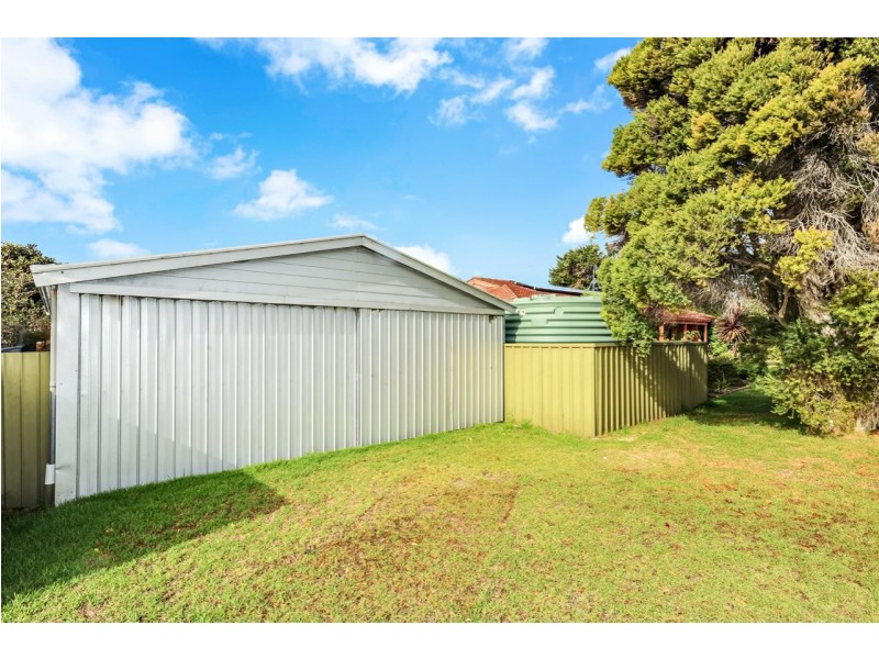 6 Cowan Avenue, Mccracken SA 5211