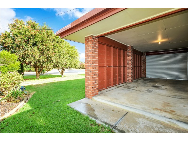 6 Cowan Avenue, Mccracken SA 5211