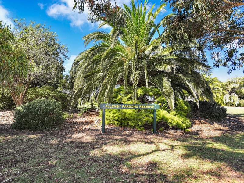 48 Matthew Flinders Drive, Encounter Bay SA 5211