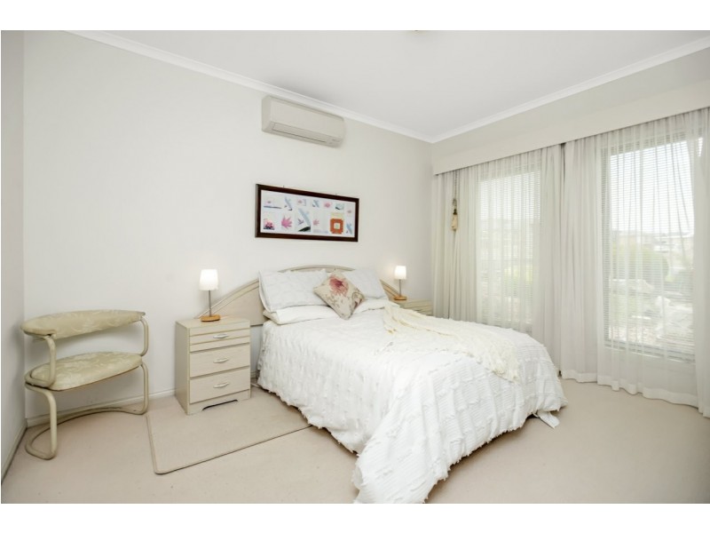 2A Fairway Drive, Mccracken SA 5211