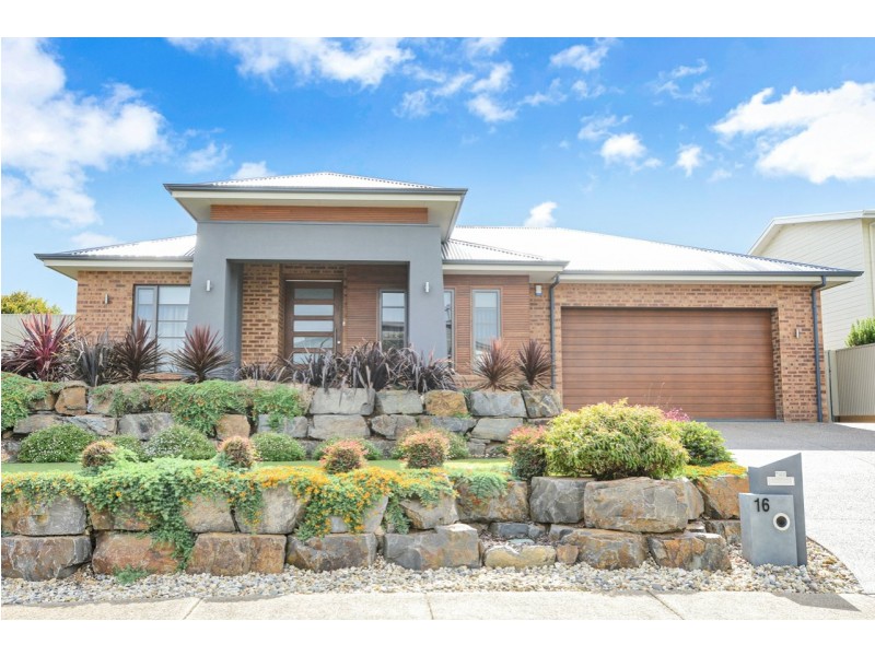 16 Morrison Avenue, Middleton SA 5213