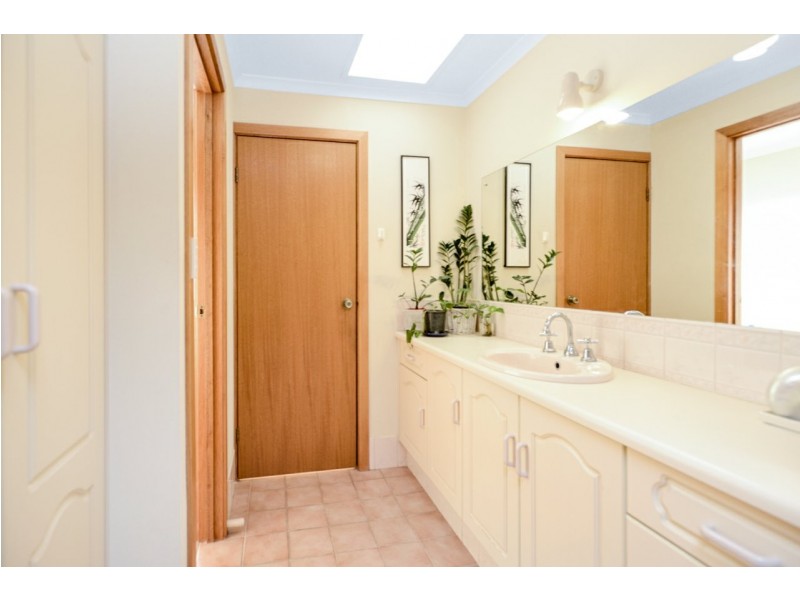 8 Lewis Street, Goolwa South SA 5214