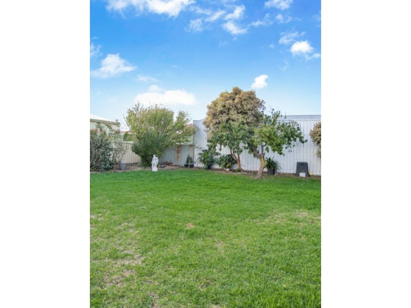 8 Lewis Street, Goolwa South SA 5214