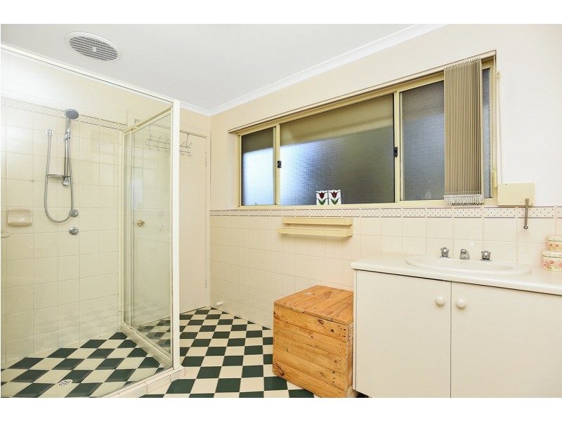 24 Three Gullies Road, Encounter Bay SA 5211