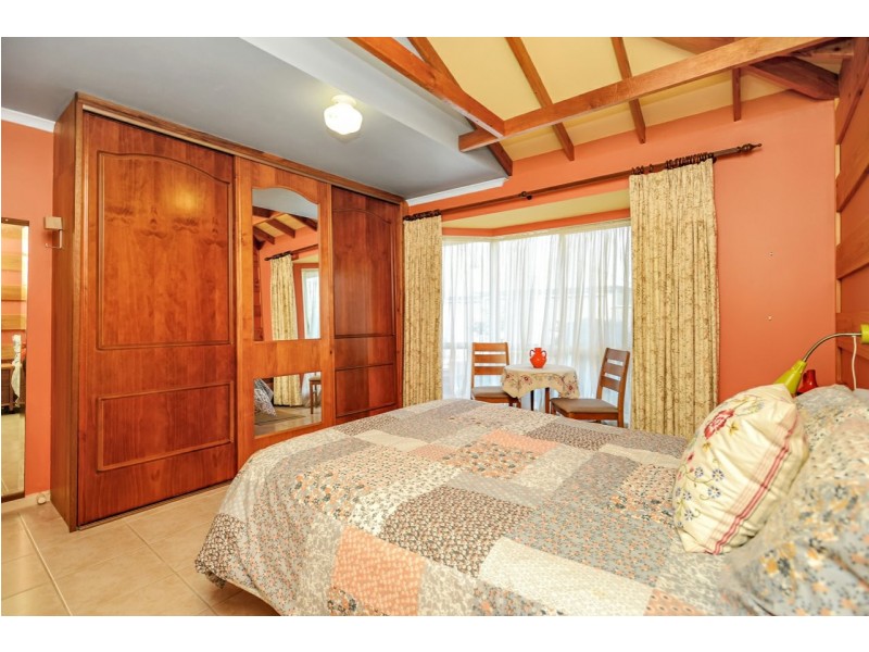 Unit 2/4 Hinkler Street (Little Hinkler St), Victor Harbor SA 5211