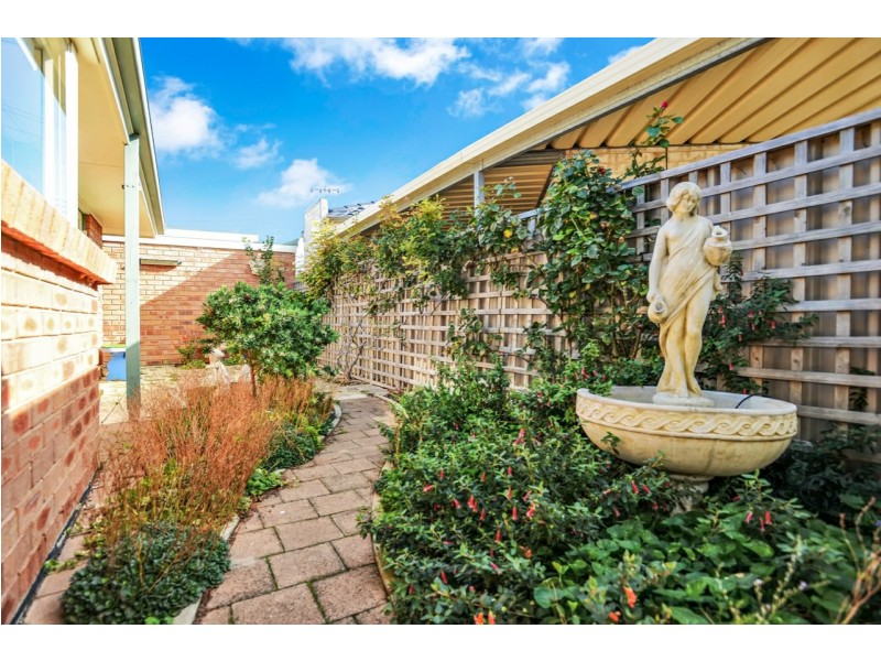 Unit 2/4 Hinkler Street (Little Hinkler St), Victor Harbor SA 5211