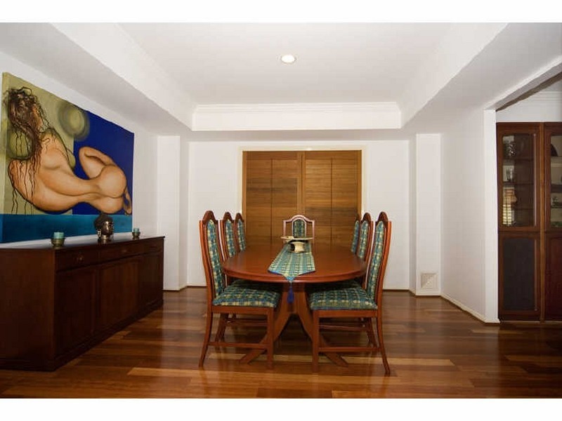 38 Raby Bay Boulevard, Raby Bay QLD 4163