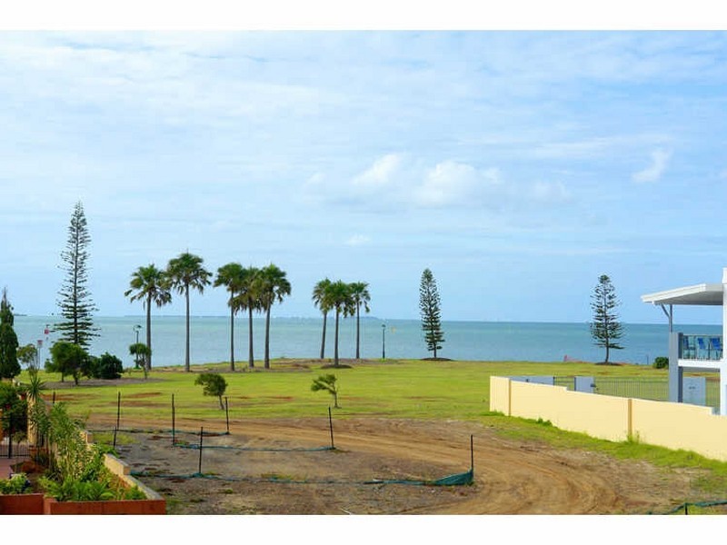 38 Raby Bay Boulevard, Raby Bay QLD 4163