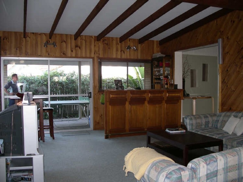 18 Scrub Road, Carindale QLD 4152