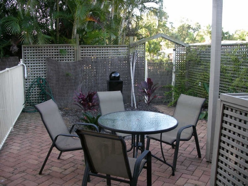 18 Scrub Road, Carindale QLD 4152