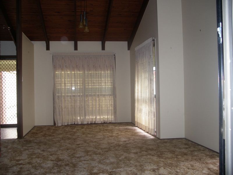 22 Angela Crescent, Cleveland QLD 4163