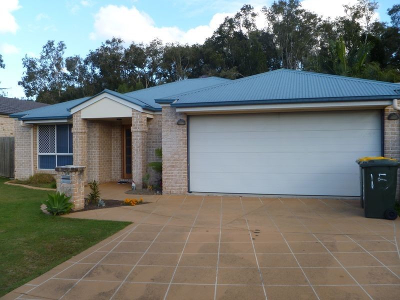 15 Cliff Close, Wakerley QLD 4154
