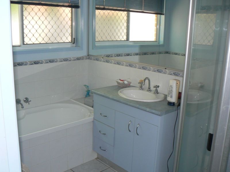 15 Cliff Close, Wakerley QLD 4154