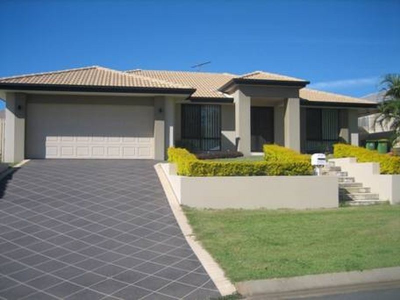 18 Portland Parade, Redland Bay QLD 4165