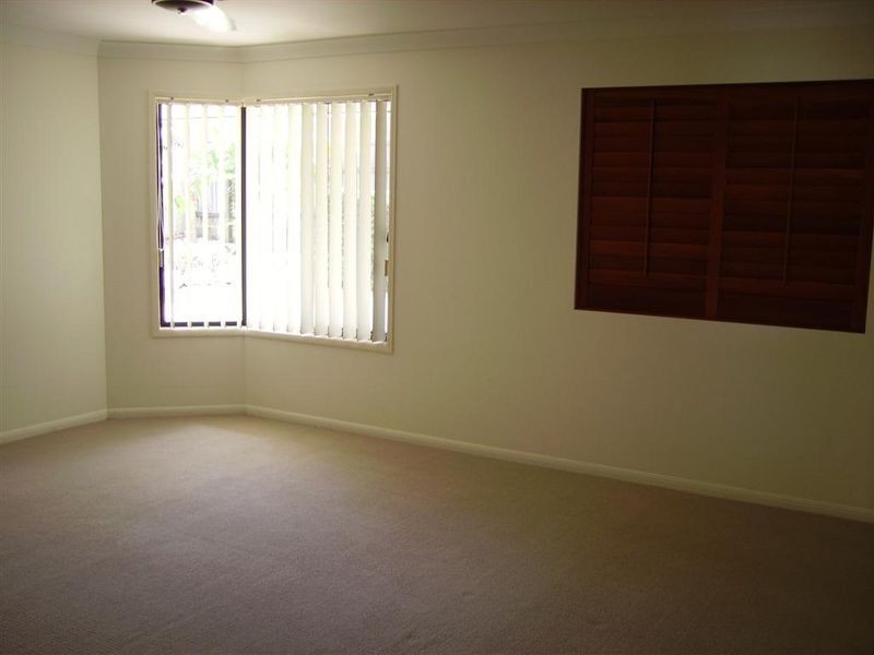 18 Portland Parade, Redland Bay QLD 4165