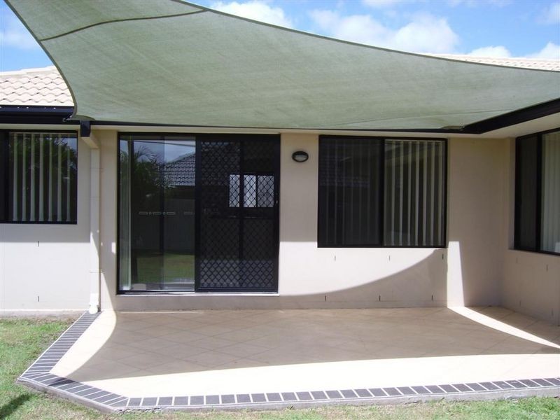 18 Portland Parade, Redland Bay QLD 4165