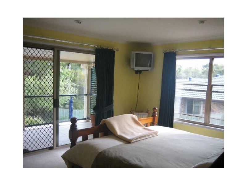 98 Sunshine Drive, Cleveland QLD 4163