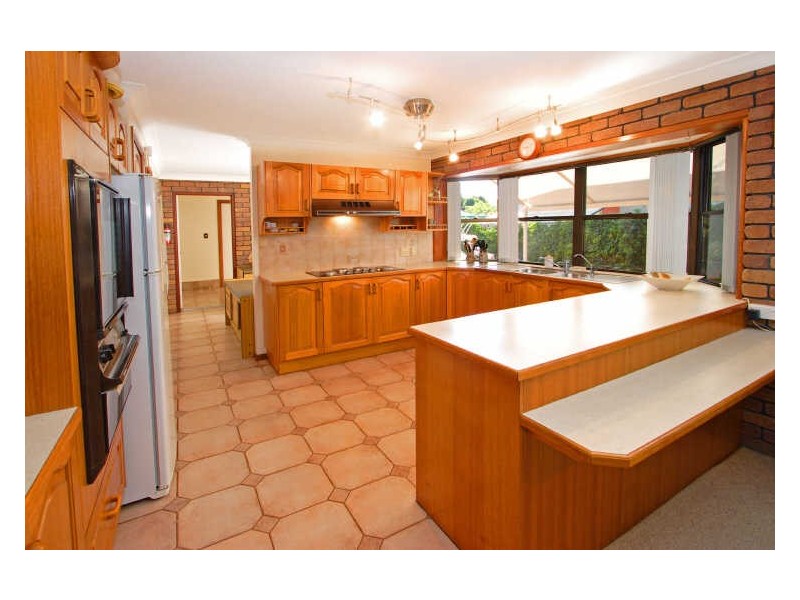 18 Clearwater Street, Ormiston QLD 4160