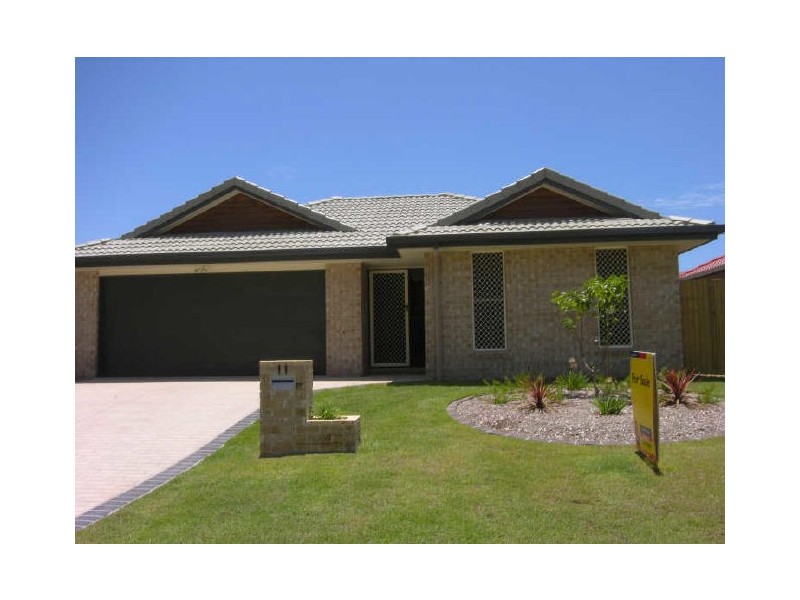 11 Santaguiliana Parade, Thornlands QLD 4164