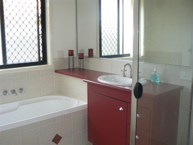 17 Kerder Street, Thornlands QLD 4164