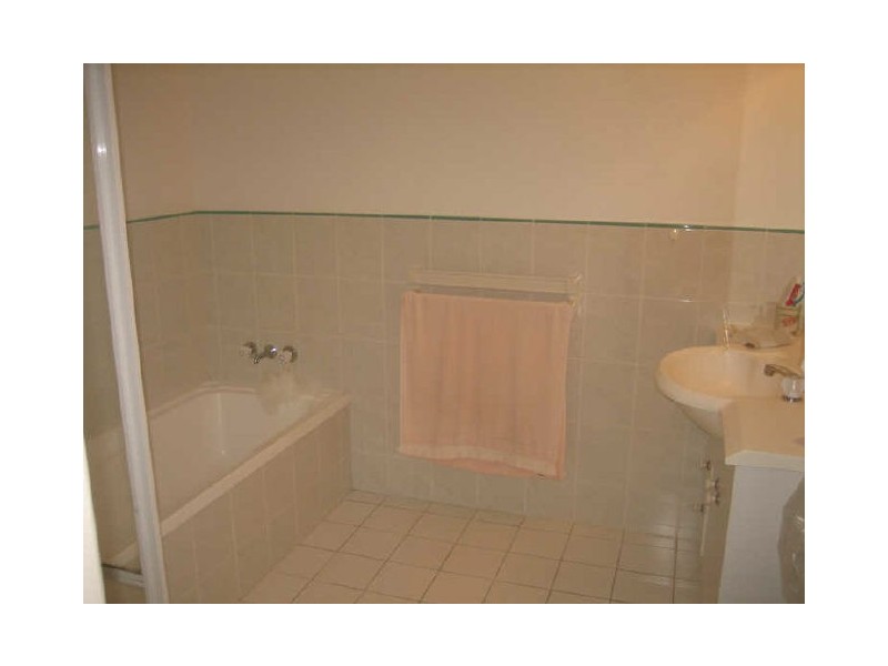 12/2 Channel Street, Cleveland QLD 4163