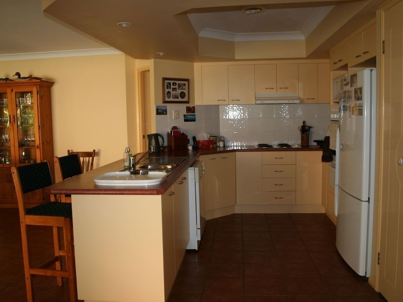 18 Pleasant Court, Cleveland QLD 4163