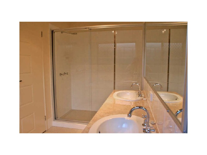 1 Delancey Street, Cleveland QLD 4163