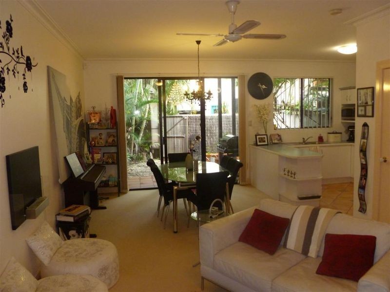 6/68 Shore Street East, Cleveland QLD 4163