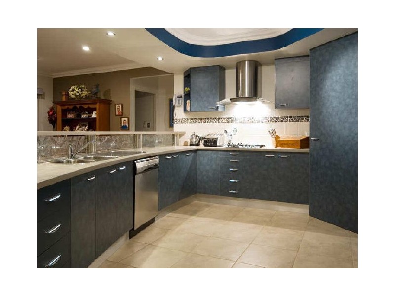 111 School Of Arts Road, Redland Bay QLD 4165