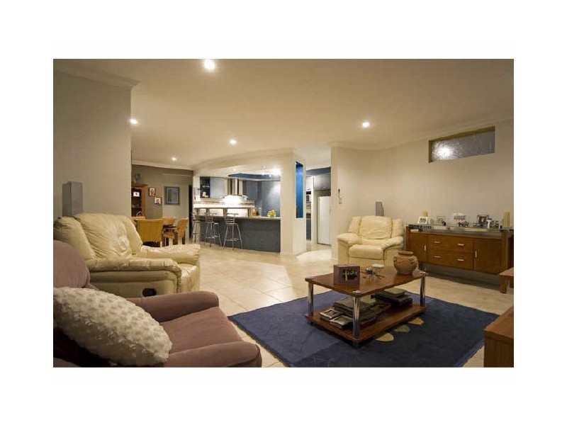 111 School Of Arts Road, Redland Bay QLD 4165