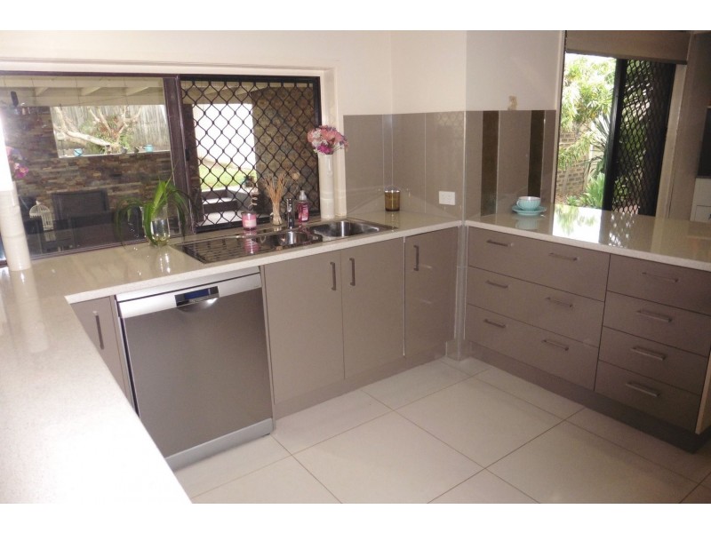 19 Magnolia Parade, Victoria Point QLD 4165