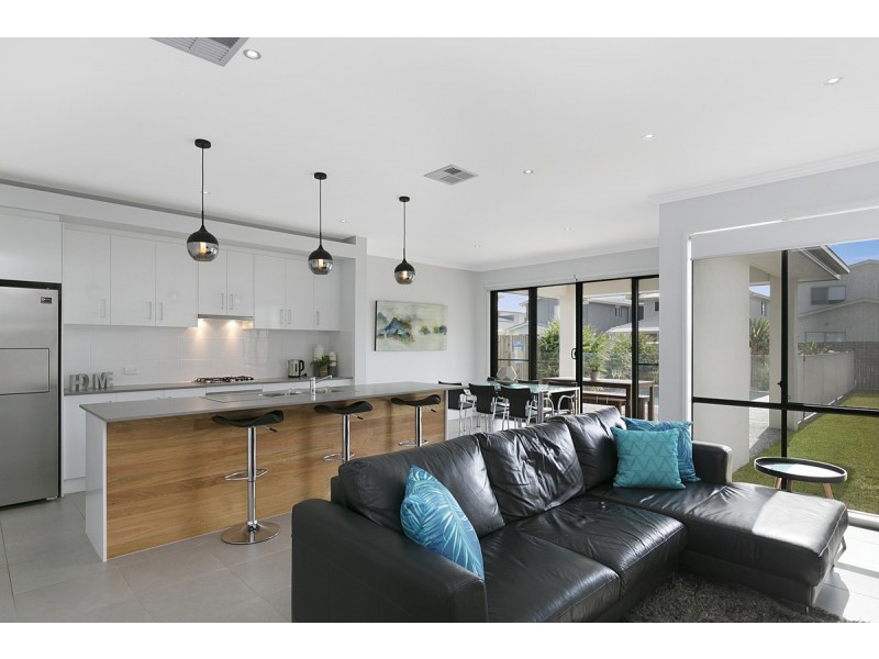 8a Kim Jon Court, Thornlands QLD 4164