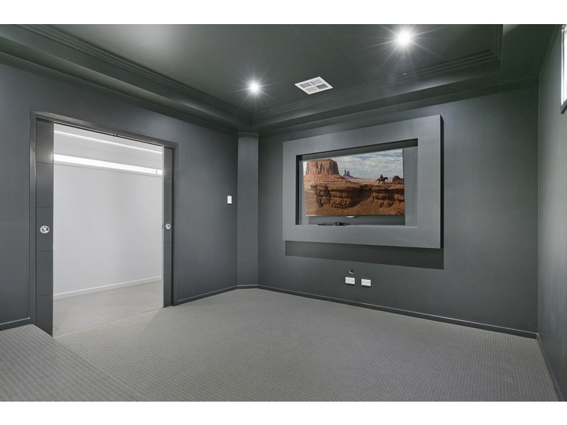 8a Kim Jon Court, Thornlands QLD 4164