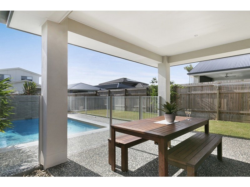 8a Kim Jon Court, Thornlands QLD 4164