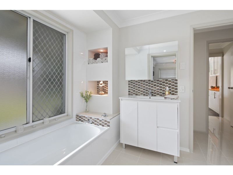 94 Link Road, Victoria Point QLD 4165