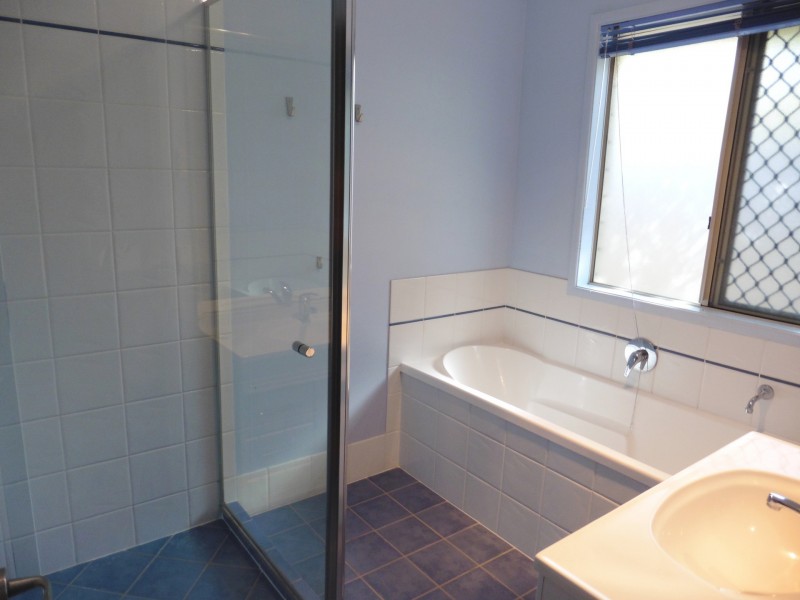 3 Balsam Street, Redland Bay QLD 4165