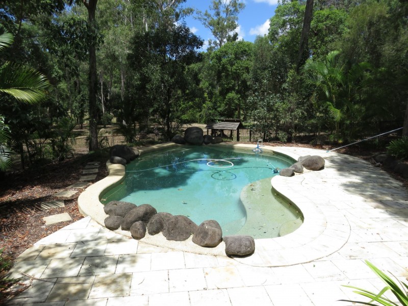 10 Parkwood Drive, Capalaba QLD 4157