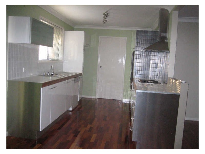 4 Peel Court, Cleveland QLD 4163