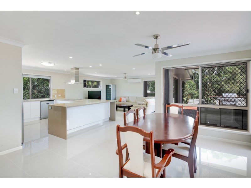 17 Lorikeet Drive, Thornlands QLD 4164