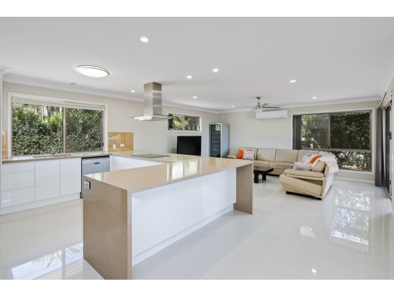 17 Lorikeet Drive, Thornlands QLD 4164