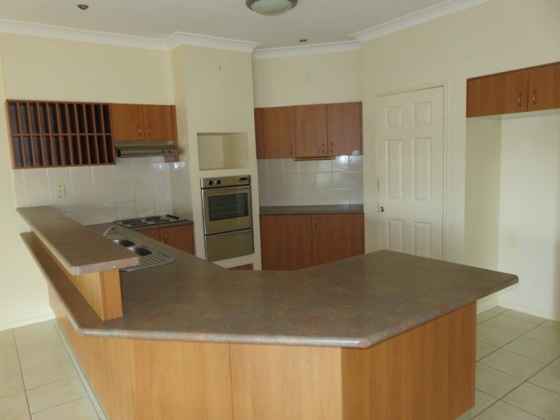 13 Taylor Crescent, Cleveland QLD 4163