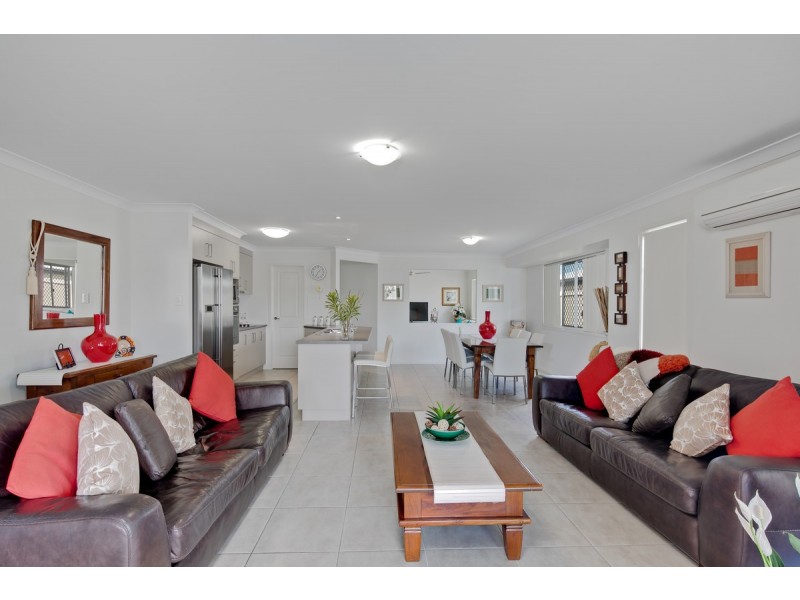 49 Lancaster Circuit, Redland Bay QLD 4165
