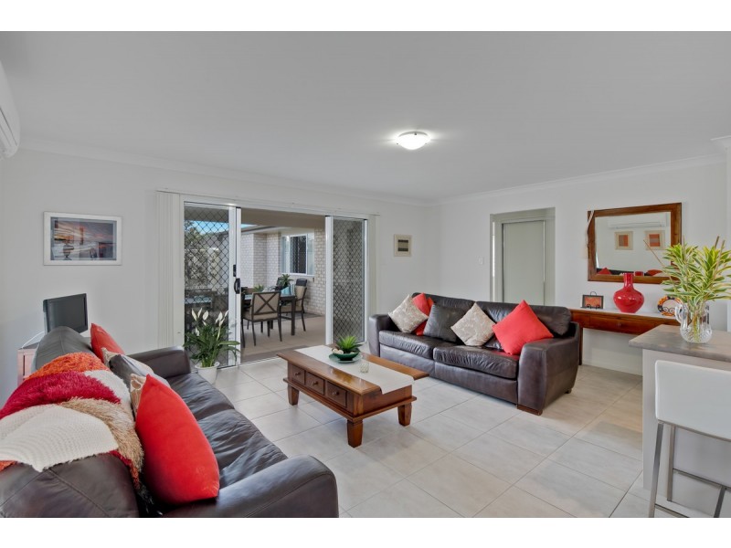 49 Lancaster Circuit, Redland Bay QLD 4165