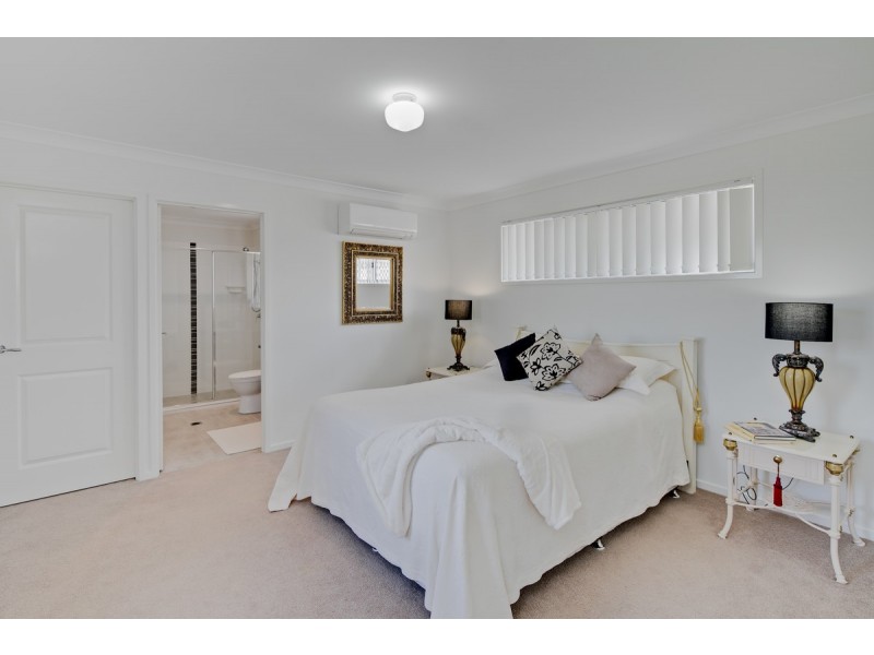 49 Lancaster Circuit, Redland Bay QLD 4165